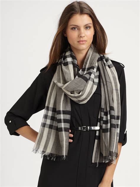 burberry women's scarves